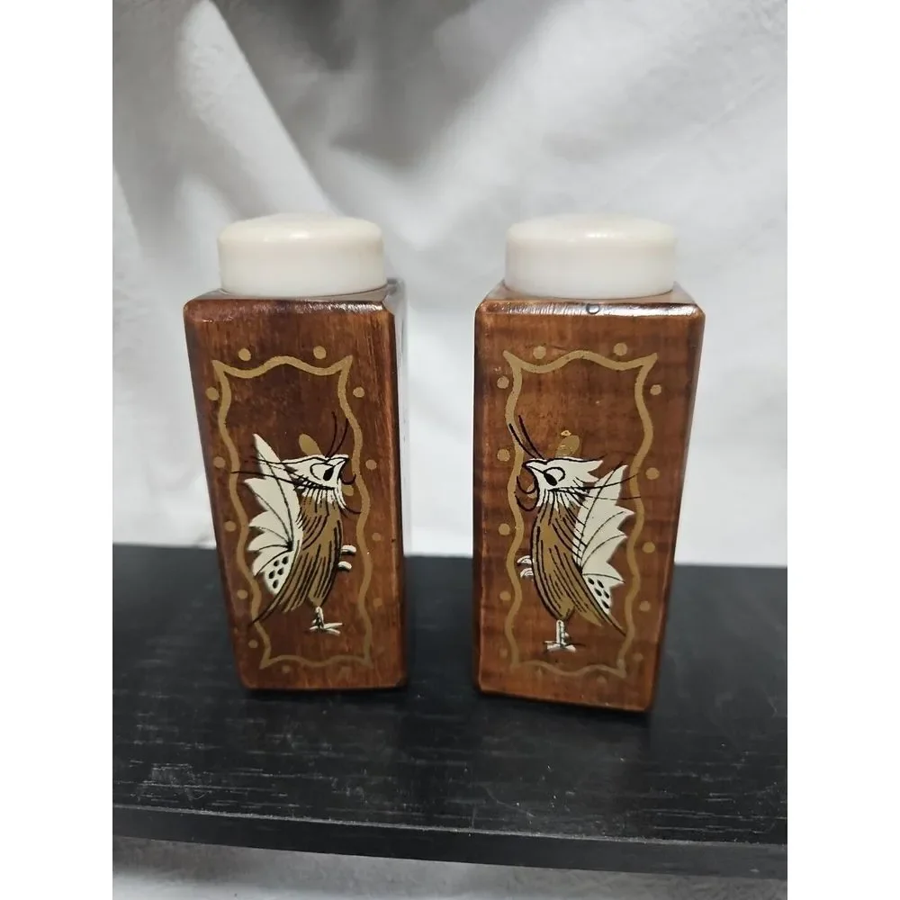 Vintage Wooden Rooster Salt & Pepper Shakers
